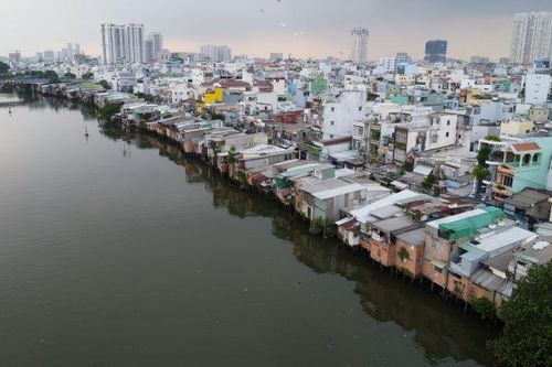Thành phố Hồ Chí Minh đột phá, tăng hỗ trợ đất ở khi bồi thường nhà trên và ven kênh rạch