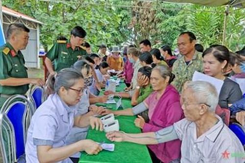 Trung đoàn 710: Nhiều hoạt động tri ân gia đình chính sách, người có công
