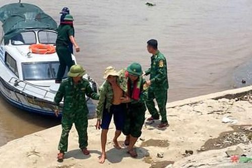 Bộ đội Biên phòng thành phố Hải Phòng kịp thời cứu nạn thuyền viên trên biển
