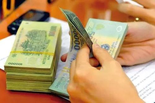 Hiệu trưởng có thuộc đối tượng được khoán công tác phí?