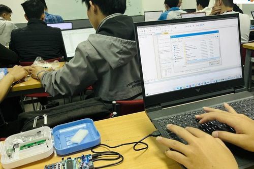 Cơ hội rộng mở với nhân sự ngành vi mạch bán dẫn