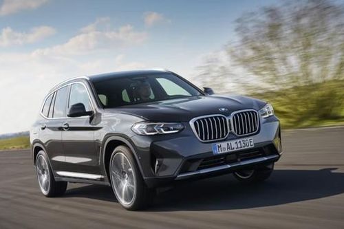 300.000 xe BMW triệu hồi vì nguy cơ gãy thanh ray cốp