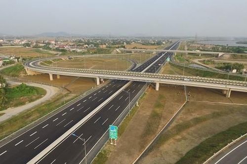 Xe đi cao tốc Hà Nội - Hải Phòng tăng hơn 17%