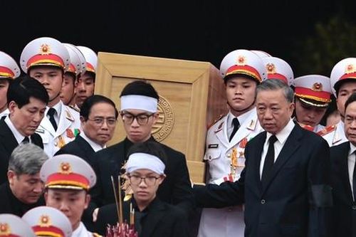 Nghiêm trang lễ di quan Tổng Bí thư Nguyễn Phú Trọng