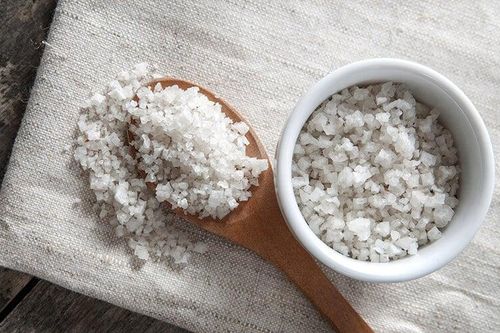 Muối biển và muối tinh loại nào tốt hơn?