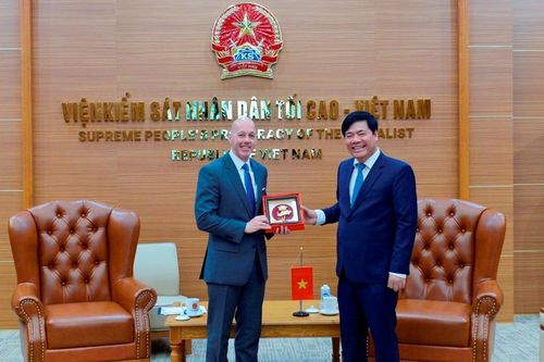 Lãnh đạo VKSND tối cao tiếp Công tố viên cao cấp và Giám đốc INL Hoa Kỳ