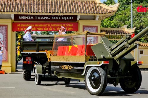 Phòng Cảnh sát giao thông Hà Nội hoàn thành nhiệm vụ bảo vệ Lễ Quốc tang