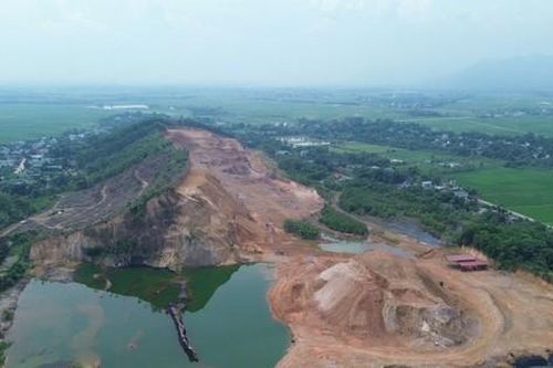 Xử phạt 185,5 triệu đồng, đình chỉ khai thác khoáng sản mỏ công ty Việt Lào