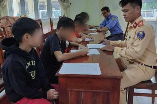 Làm rõ 6 em học sinh ném đất, đá khi đoàn tàu di chuyển qua