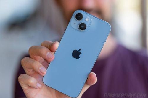 Đây là chiếc iPhone màn hình tai thỏ nhỏ gọn, giá từ 17 triệu đáng mua nhất trong tháng 7/2024