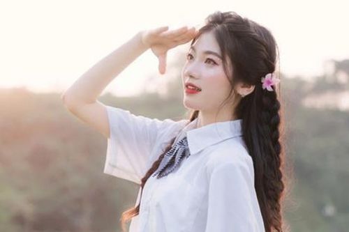 Nữ sinh Nam Định đạt điểm 10 môn Văn sẽ học trường Đại học nào?