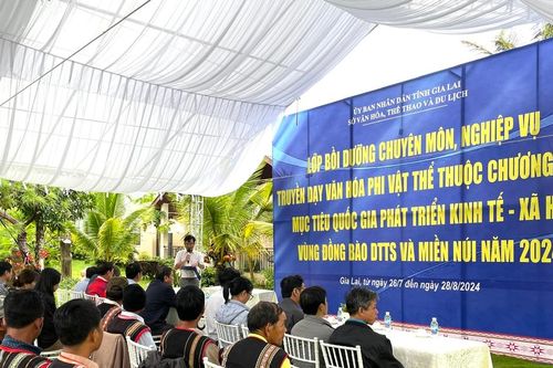 Gia Lai: Hơn 80 học viên được bồi dưỡng chuyên môn truyền dạy văn hóa phi vật thể