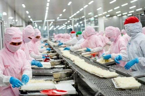 Doanh nghiệp sản xuất đang lội ngược dòng