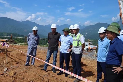 Bí thư Tỉnh ủy Đặng Xuân Phong kiểm tra một số công trình, dự án trên địa bàn thành phố Lào Cai