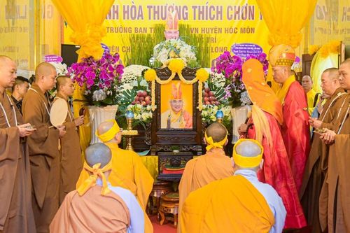 Lễ truy niệm và phụng tống kim quan Hòa thượng Thích Chơn Trí nhập bảo tháp