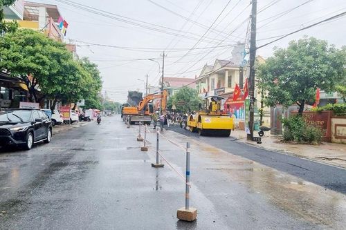 Lệ Thủy (Quảng Bình): Hệ thống thoát nước trung tâm thị trấn Kiến Giang hoạt động kém hiệu quả khiến người dân bức xúc