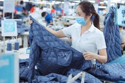 Doanh nghiệp dệt may, da giày ứng phó với quy định mới về sinh thái của EU