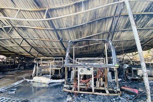 Hàng chục xe điện bị thiêu rụi tại Hội An
