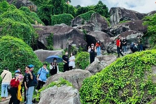 Rạng ngời sắc anh hùng