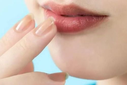 Cách trị môi thâm hiệu quả tại nhà