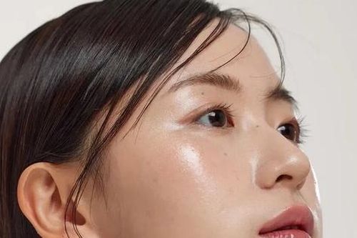 Có nhất thiết phải chăm sóc da bằng những loại mỹ phẩm đắt tiền hay không?