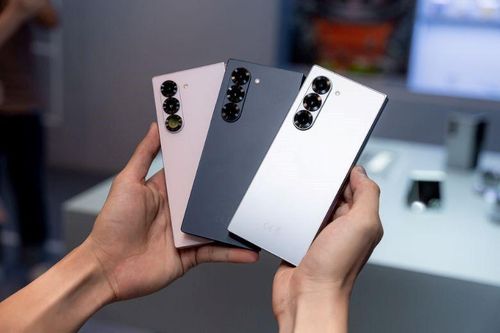 So sánh Samsung Galaxy Z Fold6 với Z Fold5: Giá bán cao hơn, cải tiến mạnh ở cấu hình