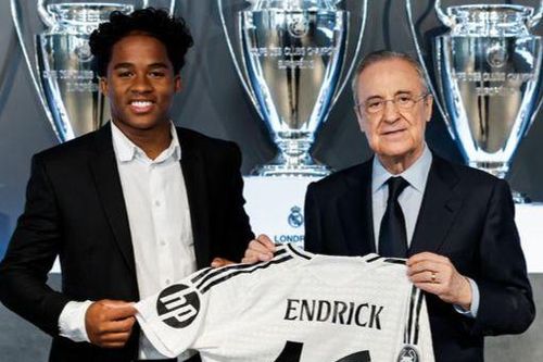 Real Madrid ra mắt 'thần đồng' Brazil