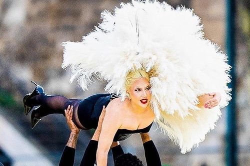 Lady Gaga, Celine Dion gây ấn tượng ở lễ khai mạc Olympic Paris 2024