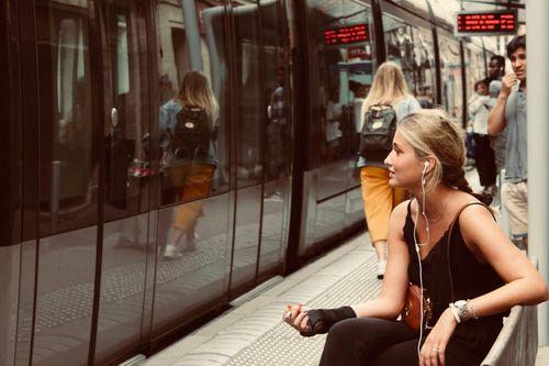 Paris tăng giá vé tàu điện ngầm lên 85% giữa Olympic