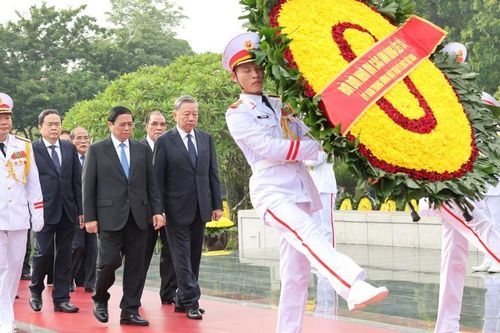 Lãnh đạo Đảng, Nhà nước viếng Chủ tịch Hồ Chí Minh và các Anh hùng liệt sĩ