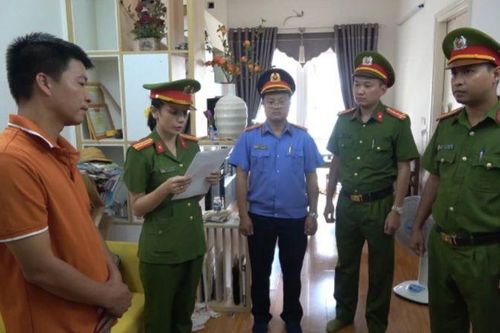 Một trưởng ban quản trị khu chung cư ở Huế bị bắt