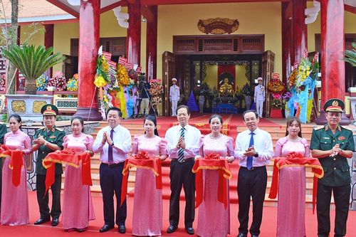 Đồng chí Nguyễn Trọng Nghĩa dự Lễ khánh thành Đền thờ Anh hùng liệt sĩ Rừng Sác-Cần Giờ