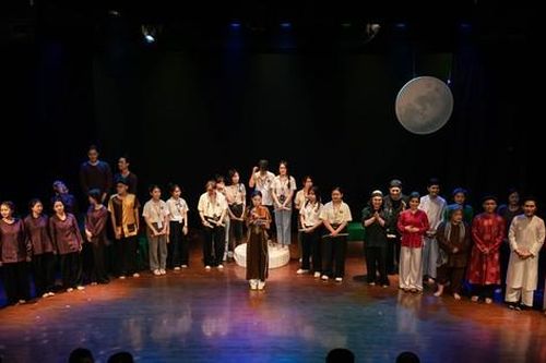 Sinh viên FPT Polytechnic làm mới kịch dân gian