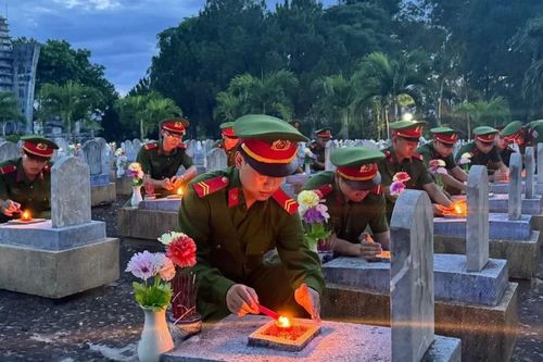 Muôn vạn tấm lòng nơi đất thiêng Quảng Trị