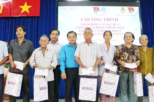 Báo SGGP chăm lo Mẹ Việt Nam Anh hùng, gia đình chính sách tại huyện Củ Chi