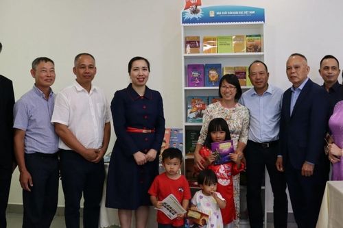 Thứ trưởng Lê Thị Thu Hằng chủ trì Lễ tôn vinh tiếng Việt tại thành phố Brno và vùng Nam Morava