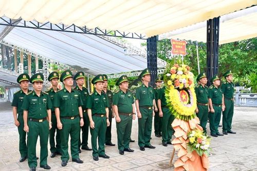 Sôi nổi các hoạt động tri ân nhân dịp kỷ niệm 77 năm Ngày Thương binh - Liệt sĩ