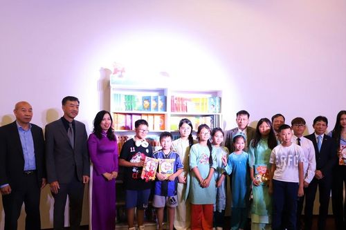 Tôn vinh tiếng Việt trong cộng đồng người Việt Nam tại Séc