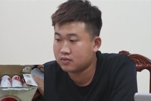 Bắt đối tượng rao bán thiết bị âm thanh nhưng gửi 4 lon bia cho khách