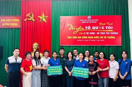 Hành trình 'Tôi yêu Tổ quốc tôi': Tri ân và hỗ trợ giáo dục nơi biên giới
