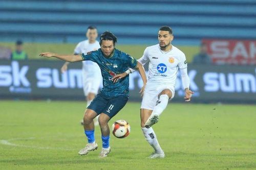 Tiền vệ Nguyễn Tuấn Anh có động thái mới với HAGL