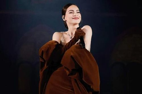 Hồ Ngọc Hà đang gặp khó khăn?