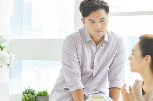 Người yêu cũ đến mời đám cưới còn cho xem phiếu siêu âm khiến tôi thất thần mấy ngày nay