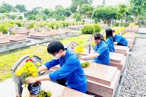 Tri ân người nằm xuống