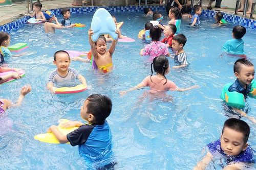 Chú trọng chăm sóc, giáo dục trẻ mầm non dịp Hè