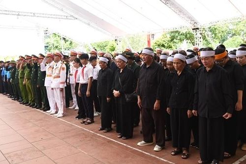 Nhân dân ghi nhớ công lao to lớn của Tổng Bí thư