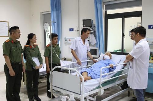 Bênh viện Y học cổ truyền với nhiều hoạt động ý nghĩa trong Tháng 7 tri ân