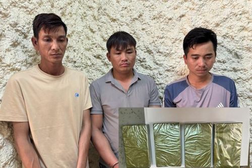 Trả 'cước' 20 triệu đồng thuê vận chuyển 4 bánh heroin