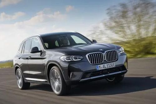 300.000 xe BMW X3 có nguy cơ gãy thanh ray cốp