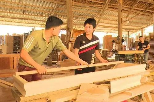 Sức sống làng nghề mộc Châu Phong
